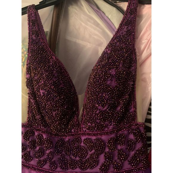 Purple Vienna Size 0 Ball gown dress - Picture 2 of 2